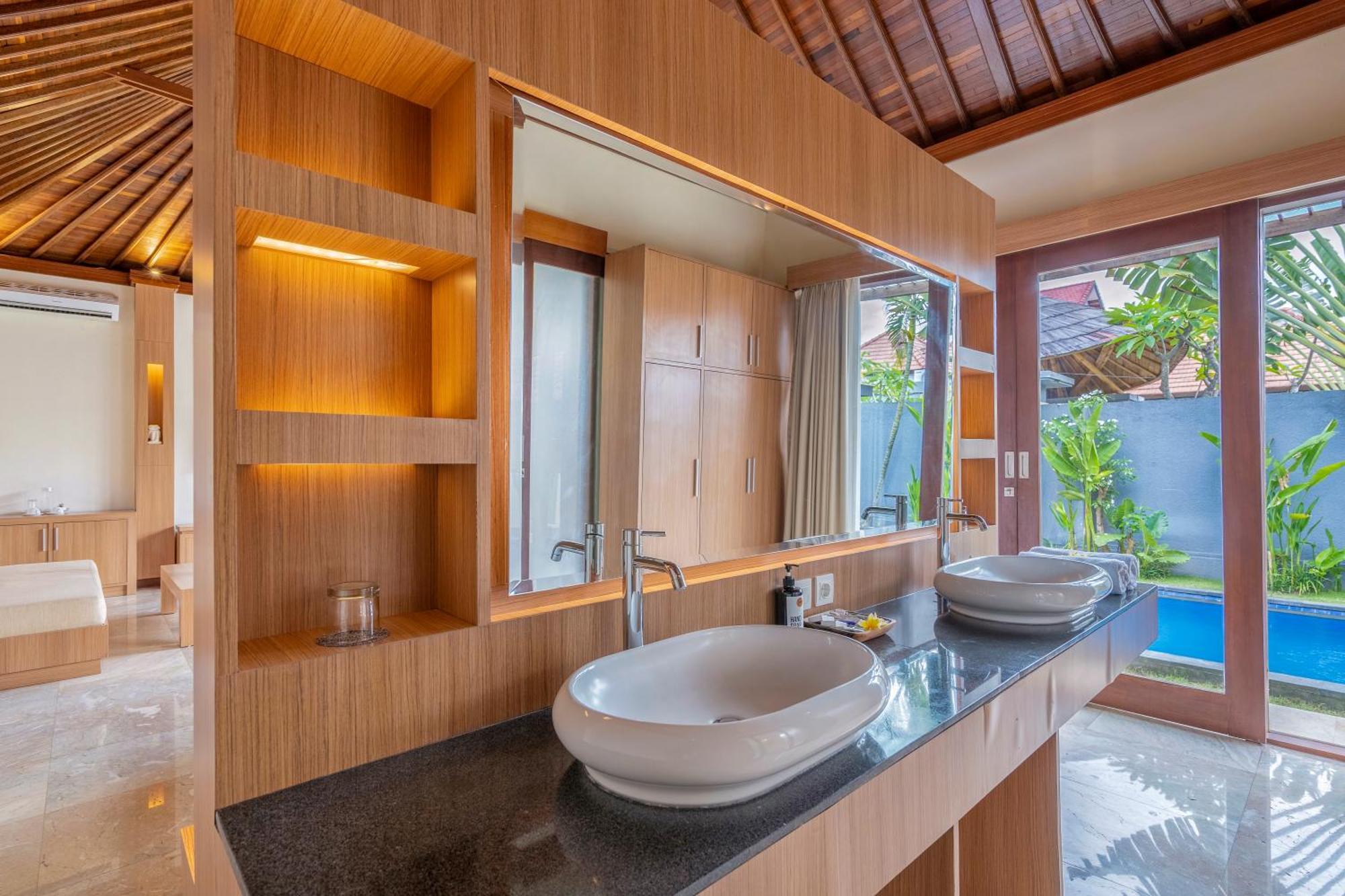 Kings Villas Sanur By Moria Denpasar Esterno foto