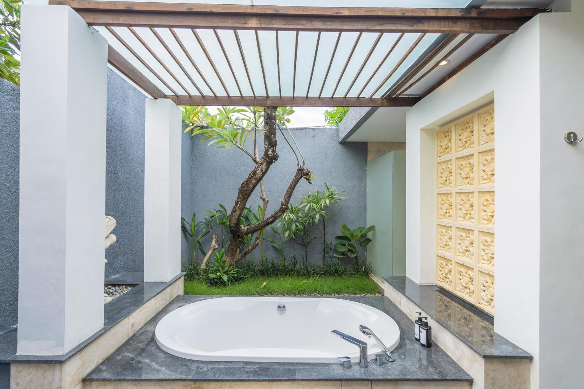 Kings Villas Sanur By Moria Denpasar Esterno foto
